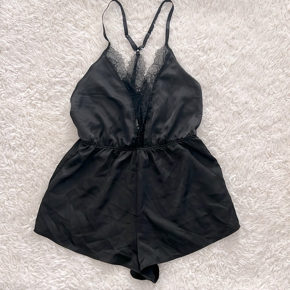 Forever 21 Other - NWOT Forever 21 Lace Satin Romper